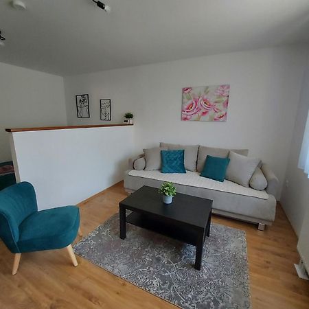 דירות Garden House נובי סאד מראה חיצוני תמונה